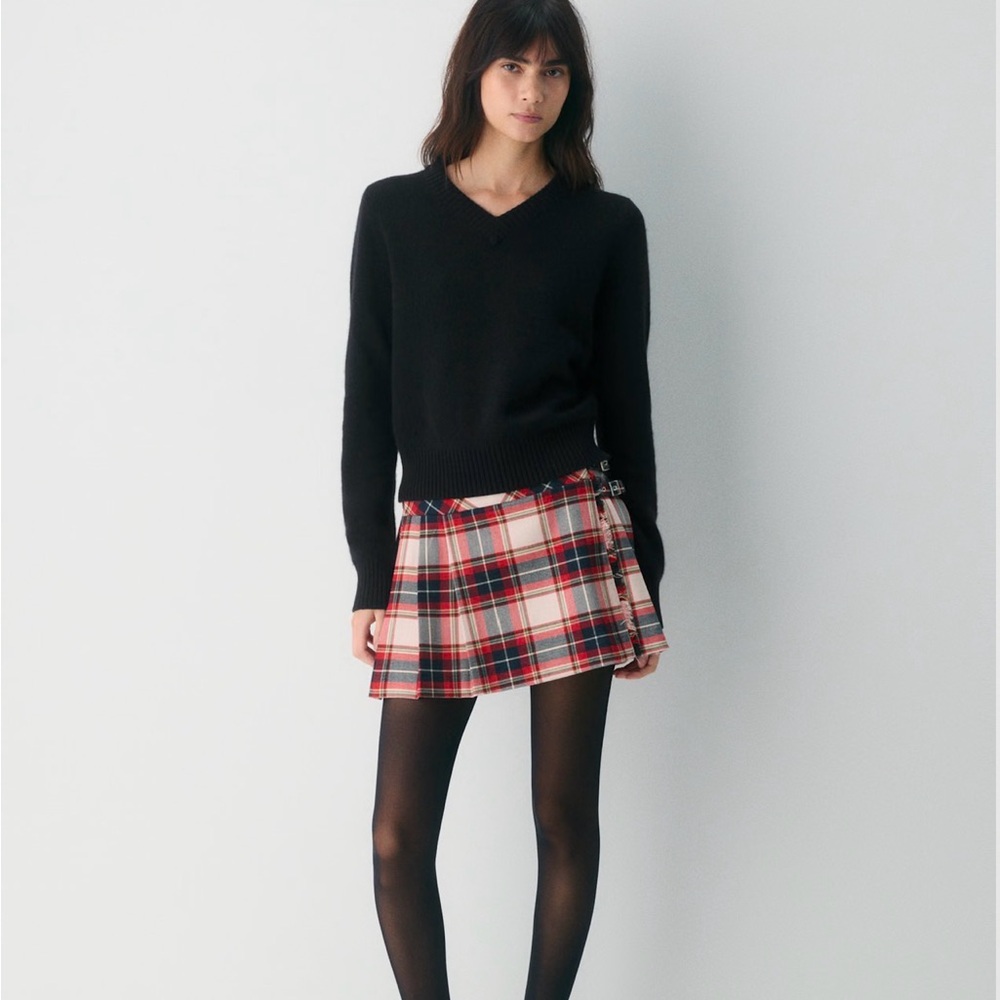 Aritzia Plaid Mini Skirt in Red, Cream and Navy